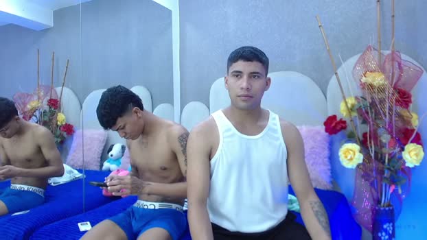 partyduoboys toy Webcam SHOW @ Cam4 14-04-2026