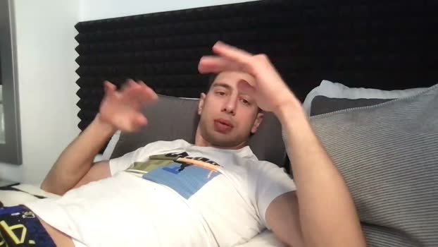 Vitruvio30 amateur Webcam SHOW @ Cam4 14-04-2026