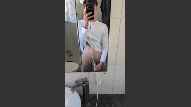 18cmdickforU 17-04-2026 Male Cap jerkoff prettyface juicy yummy