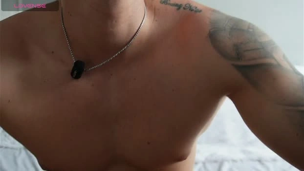 Latino_Milk_99 16-04-2026 Male Cap Topless nude jerkoff legs