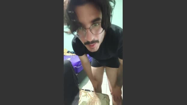 emocomtesosexy 17-04-2026 Male Cap fingers big Gay beauty