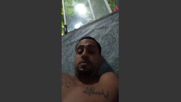 theuzinsaldanha 17-04-2026 Male Cap Topless fingering big suck