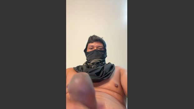 carlosc38 18-04-2026 Male Cap spank bigballs natural hard
