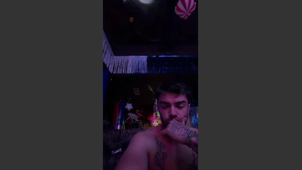 fran2594 18-04-2026 Male Cap kiss bigballs naughty hard