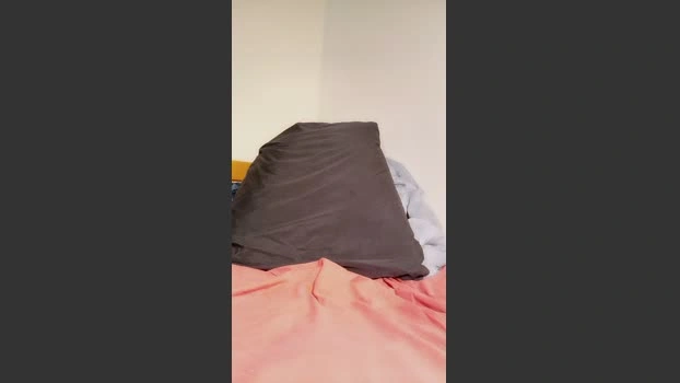 hornyguitarguy 19-04-2026 Male Cap Video legs suck strip