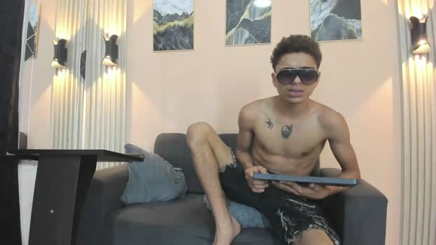 ManuAndJycol 20-04-2026 Male Cap bigass amateur deepthroat fingers