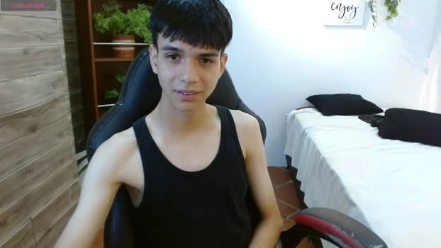 maxim_rod 21-04-2026 Male Cap bigtoys bicurious fuckher horny