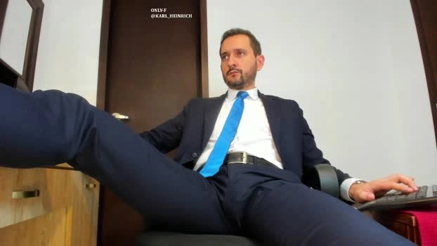 KarlBoss 21-04-2026 Male Cap bj-dildo squirt fuckface bicurious