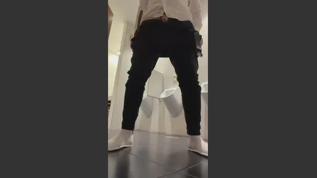 antwan545 22-04-2026 Male Cap naked suckshow jerkoff skinny