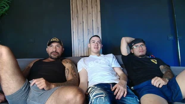 straightboysx 22-04-2026 Male Cap striptease toys suck Show
