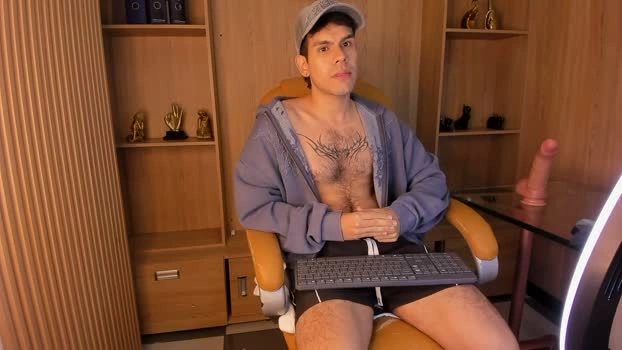 Derek_Voss 24-04-2026 Male Cap jackoff sexyfeet bigcock Nude