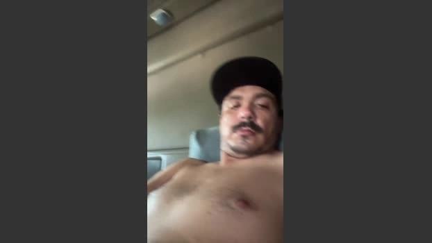cohete92 24-04-2026 Male Cap wank gag analtoy cute