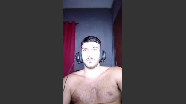 robsonhaha 25-04-2026 Male Cap jackoff sexyfeet handsome Gay