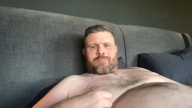 beatsuk3 27-04-2026 Male Cap spank bj-dildo big bigdick