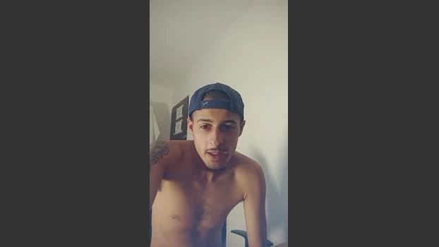 sant2951 29-04-2026 Male Cap gay legs hot beauty