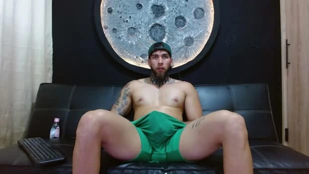 Kobe_21 01-05-2026 Male Cap sexyfeet jackoff playtime nude
