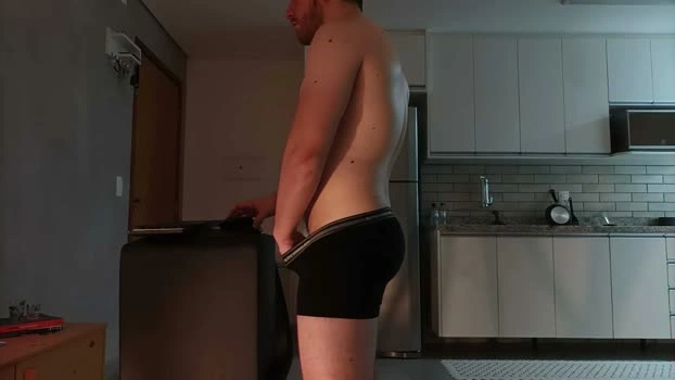 rodrigoeng_ 02-05-2026 Male Cap kinky sexyfeet spanking juicy