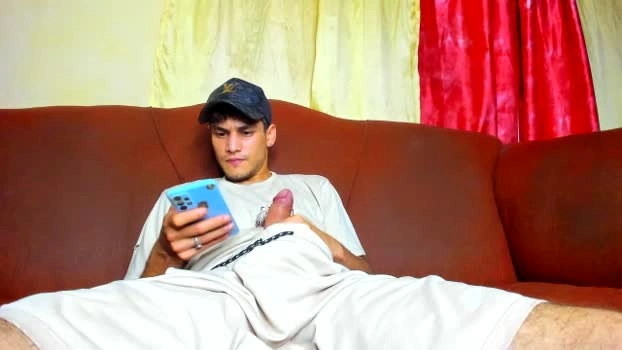 Axel_sex69 04-05-2026 Male Cap fuckass big fuckface Nude