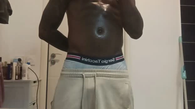Bigblackfrenck 04-05-2026 Male Cap horny sexymale spank naked