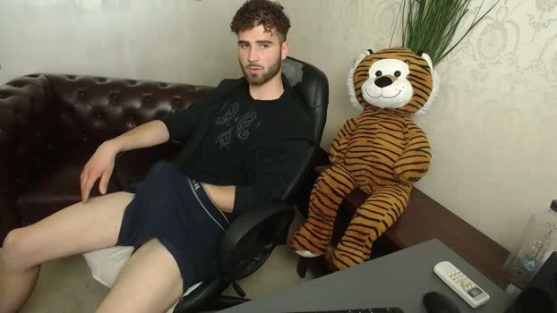 KyloEast 10-05-2026 Male Cap kink yummy legs sexyfeet