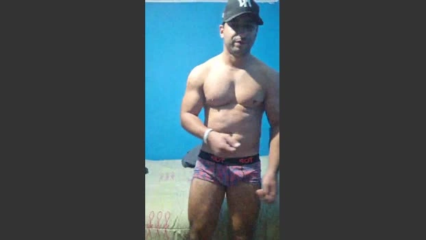 Carlos_fitness2 11-05-2026 Male Cap beauty lovense show fingers