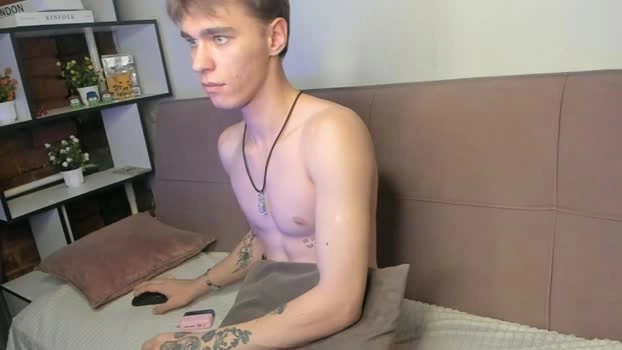 VelvetGlitch 10-05-2026 Male Cap horny Topless sex blowjob