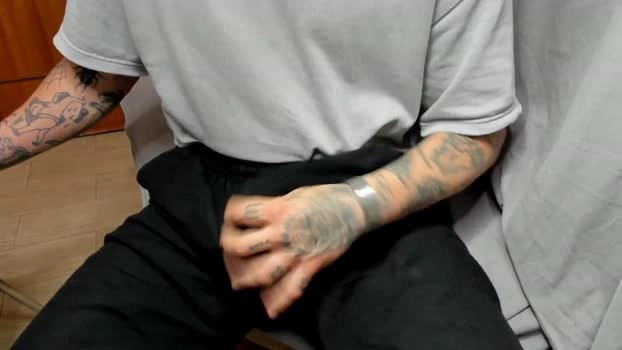 Layneinchains 11-05-2026 Male Cap blowjob Topless spank strip