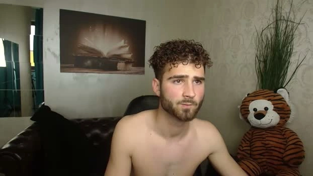 KyloEast 13-05-2026 Male Cap bj-dildo kissing blowjob lick