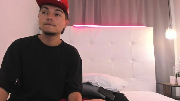 Jason_23__ 14-05-2026 Male Cap Cam fingers nude suckshow