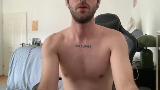 DESEXHOME 23-05-2026 Male Cap moan fuckher legs Naked