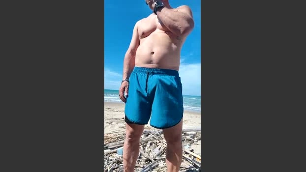 francesc80 24-05-2026 Male Cap suckcock sexymale big bigtoys