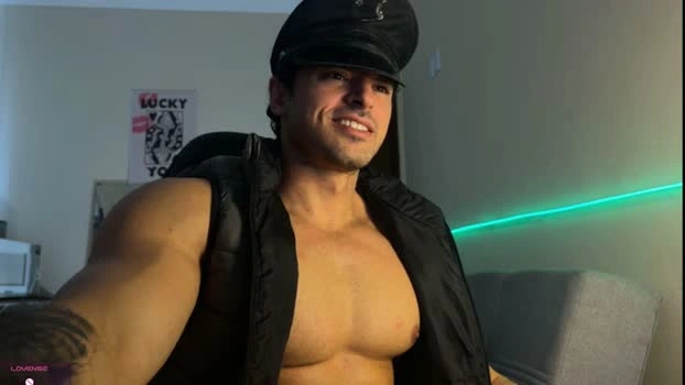 Lucasfit24 24-05-2026 Male Cap bicurious horny Nude spank