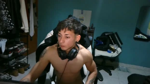 ReyAbsoluto 25-05-2026 Male Cap bicurious hard fingers fuckme