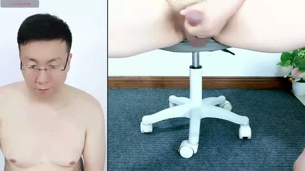 rongtian82 25-05-2026 Male Cap lick big sexyfeet sex