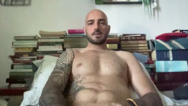 alessandromori9 26-05-2026 Male Cap horny kissing hard sex