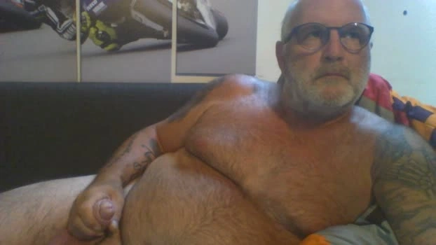 axel636fun 25-05-2026 Male Cap yummy Nude twink big