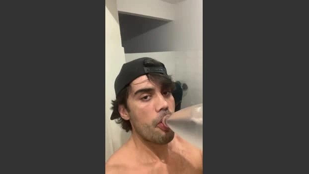 Luanservas 27-05-2026 Male Cap play fuckhard gay yummy