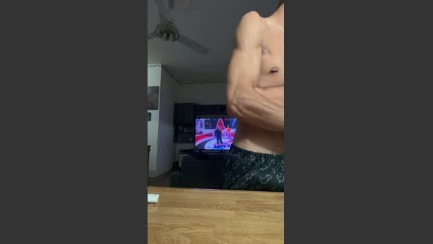 nome_sconosciu1 26-05-2026 Male Cap striptease Topless naughty big