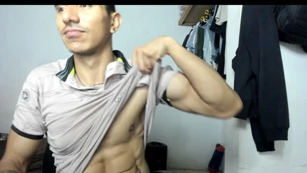 david007xd 28-05-2026 Male Cap prettyface Topless naughty beautiful