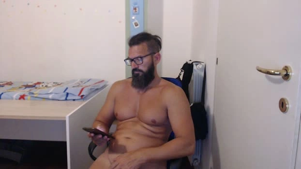 muscoloporco4 28-05-2026 Male Cap Ass spanking horny beautiful