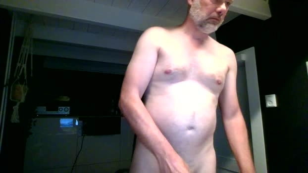 rene4ufun 28-05-2026 Male Cap kiss fuckme sexyfeet beauty