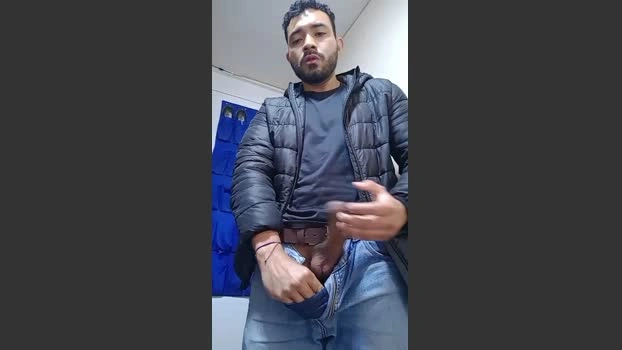 Luisfer98 29-05-2026 Male Cap suckcock fingering jerkoff fuckass