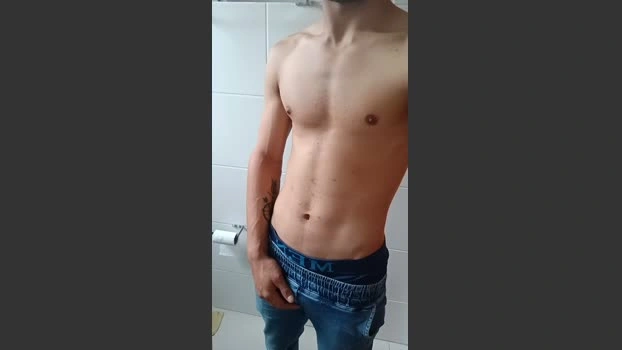 Roberthh25 30-05-2026 Male Cap sex jerkoff bigdick lush