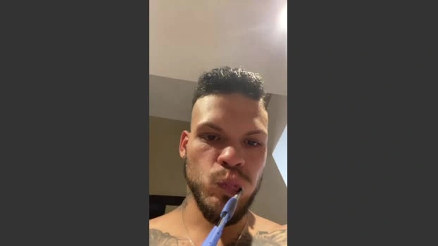 nicolas2471 29-05-2026 Male Cap sexymale Show suckcock bigcock