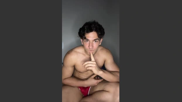 DomMatheus 31-05-2026 Male Cap amateur sexyfeet spanking Show
