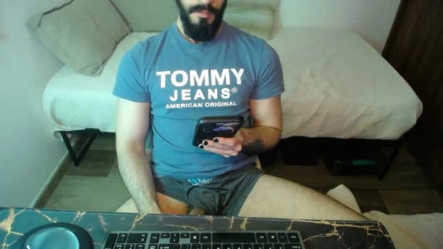Lealboy 31-05-2026 Male Cap Cam spank prettyface sexymale