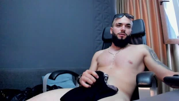 OscarWills 31-05-2026 Male Cap jackoff fuck jerkoff Gay
