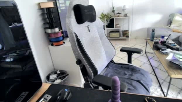moi92160 31-05-2026 Male Cap love toy suckcock nude