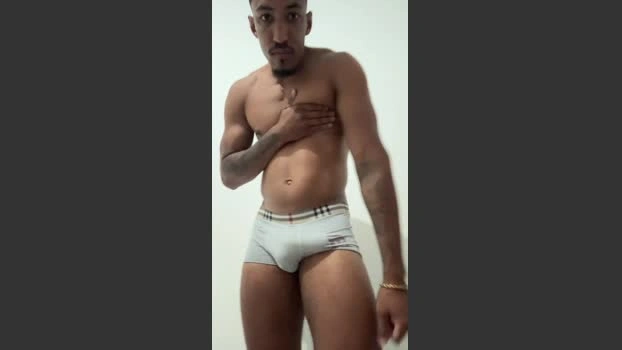 BrunoCosta31 02-06-2026 Male Cap bigload nude jerkoff cute