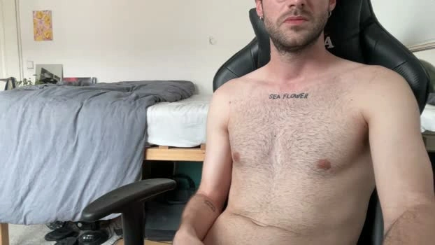 DESEXHOME 04-06-2026 Male Cap sexymale bicurious cute Download